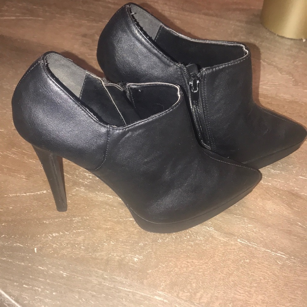 Black heel booties pointy toe